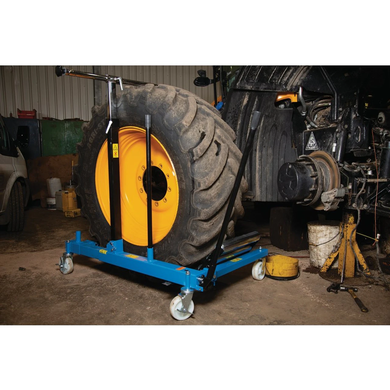 Wheel Removal Trolley, 1500kg 4 Wheel Removal Trolley, 1500kg - Image 4