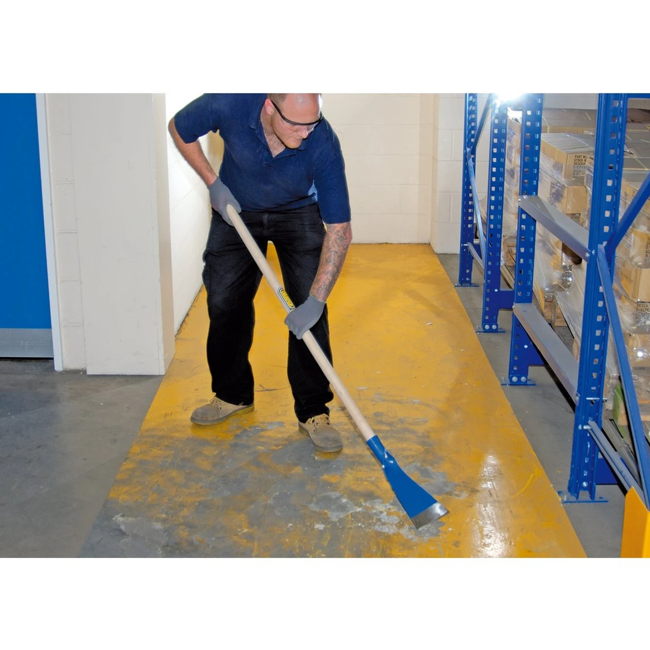 Scraper And Root Digger With Wood Shaft 3 Scraper And Root Digger With Wood Shaft - Image 3