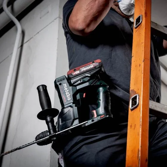 Metabo 3.1.1 18v Drill Driver, Rotary Hammer & Angle Grinder Combo Kit Inc 2x 4.0Ah Batts 5 Metabo 3.1.1 18v Drill Driver, Rotary Hammer & Angle Grinder Combo Kit Inc 2x 4.0Ah Batts - Image 5