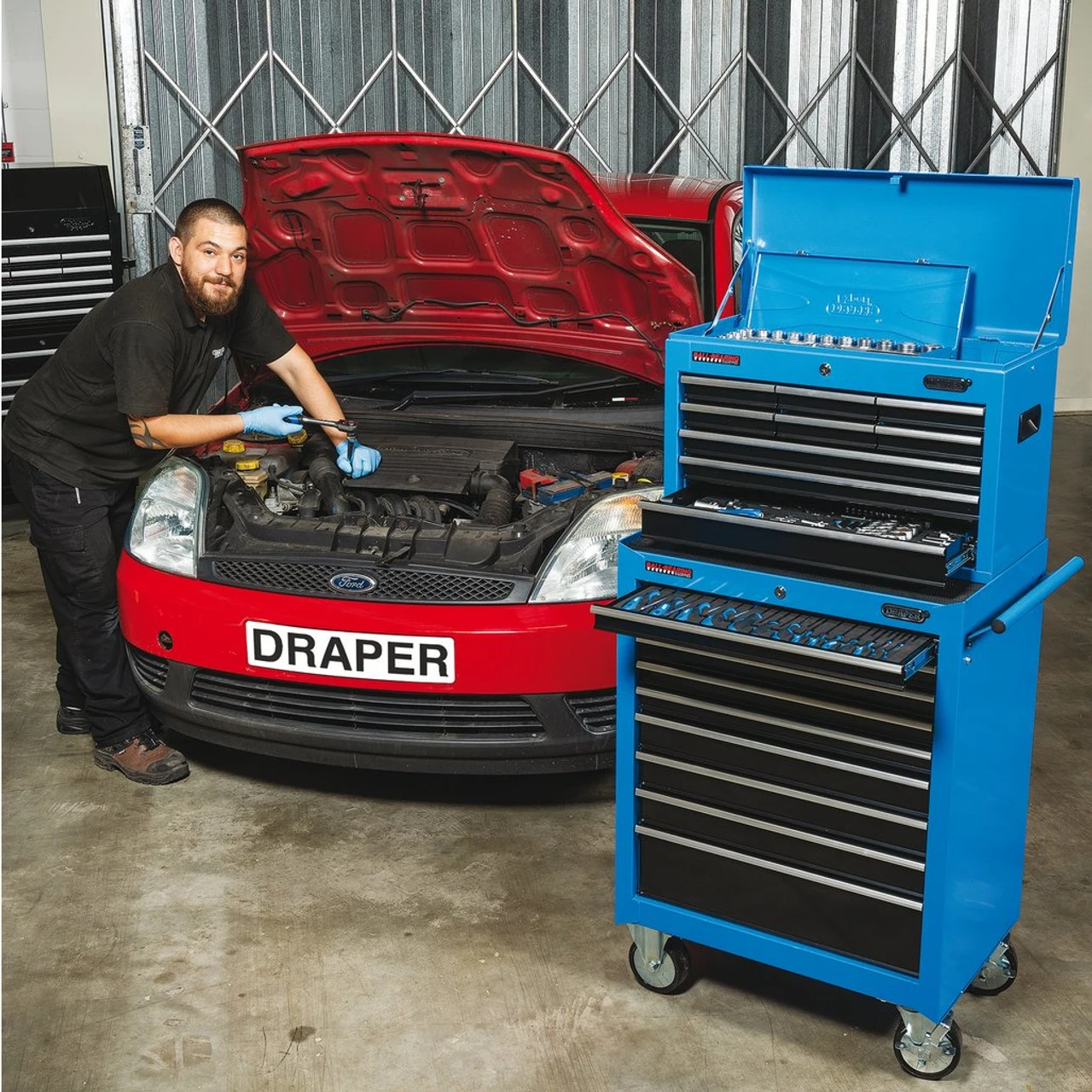 Roller Tool Cabinet, 9 Drawer, 26", Blue 4 Roller Tool Cabinet, 9 Drawer, 26", Blue - Image 4