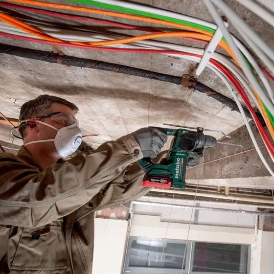 Metabo BH 12 BL 16 SDS+ Plus Hammer Drill Inc 2x 4.0Ah Batts 3 Metabo BH 12 BL 16 SDS+ Plus Hammer Drill Inc 2x 4.0Ah Batts - Image 3