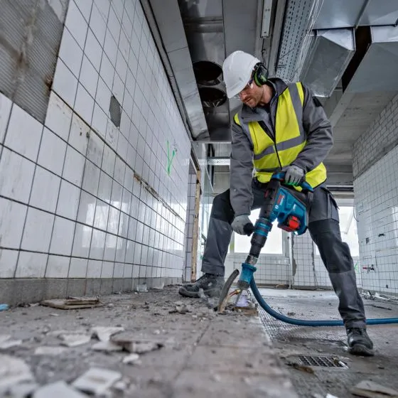 Bosch GBH 18V-40 C 18v BITURBO SDS Max Rotary Hammer Drill Inc 2x 8.0Ah Batts 4 Bosch GBH 18V-40 C 18v BITURBO SDS Max Rotary Hammer Drill Inc 2x 8.0Ah Batts - Image 4