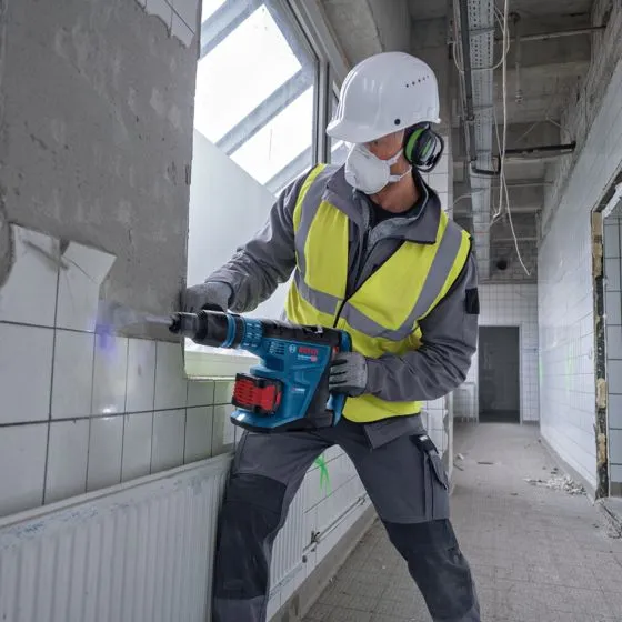 Bosch GBH 18V-40 C 18v BITURBO SDS Max Rotary Hammer Drill Inc 2x 8.0Ah Batts 8 Bosch GBH 18V-40 C 18v BITURBO SDS Max Rotary Hammer Drill Inc 2x 8.0Ah Batts - Image 8