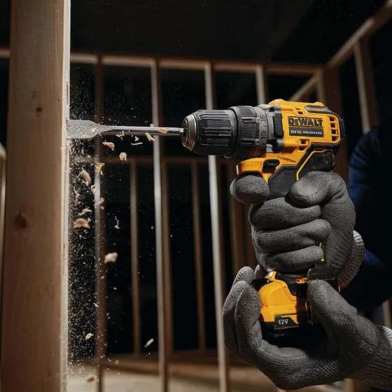 DeWalt DCD701D2 10.8v / 12v XR Sub Compact Drill Driver Inc 2x 2.0Ah Batts 7 DeWalt DCD701D2 10.8v / 12v XR Sub Compact Drill Driver Inc 2x 2.0Ah Batts - Image 7