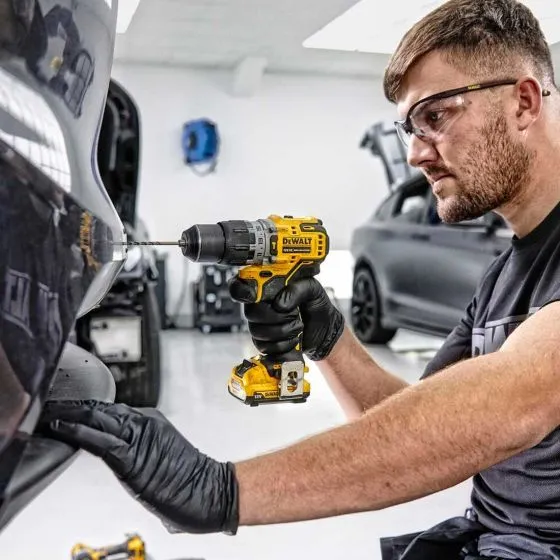 DeWalt DCK2111L2T 10.8v / 12v XR Sub Compact Combi Hammer Drill & Impact Driver Twin Kit Inc 2x 3Ah Batts 5 DeWalt DCK2111L2T 10.8v / 12v XR Sub Compact Combi Hammer Drill & Impact Driver Twin Kit Inc 2x 3Ah Batts - Image 5