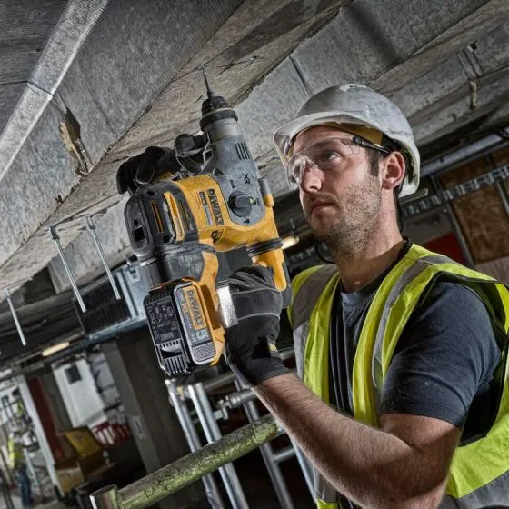 DeWalt DCH283N 18v XR Cordless 26mm SDS+ Plus Hammer Drill Body Only 3 DeWalt DCH283N 18v XR Cordless 26mm SDS+ Plus Hammer Drill Body Only - Image 3