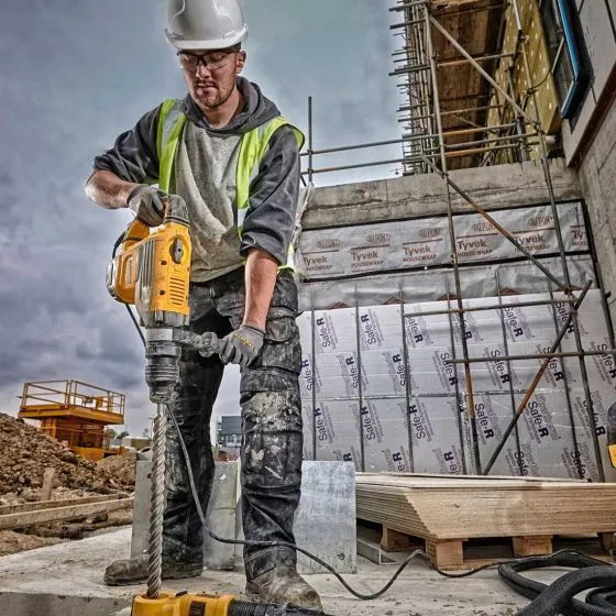 DeWalt D25733K-LX 48mm SDS Max Combination Hammer Drill 110v 4 DeWalt D25733K-LX 48mm SDS Max Combination Hammer Drill 110v - Image 4