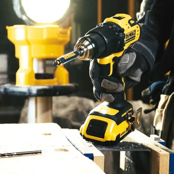 DeWalt DCD709D2T 18v XR Brushless Compact Combi Drill Inc 2x 2.0Ah Batts 6 DeWalt DCD709D2T 18v XR Brushless Compact Combi Drill Inc 2x 2.0Ah Batts - Image 6