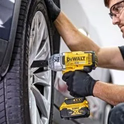 DeWalt DCF899N 18v XR 1/2" High Torque Impact Wrench Body Only -Agriculture Sales dewdcf899n xj 7