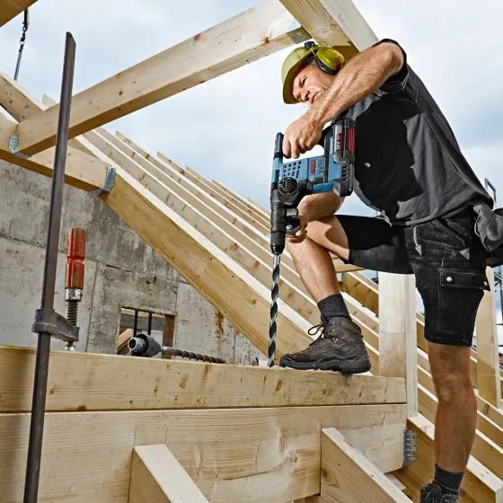 Bosch GBH 36 VF-LI Plus 36v SDS+ Rotary Hammer Inc 3x 4Ah Batts & QCC 2 Bosch GBH 36 VF-LI Plus 36v SDS+ Rotary Hammer Inc 3x 4Ah Batts & QCC - Image 2