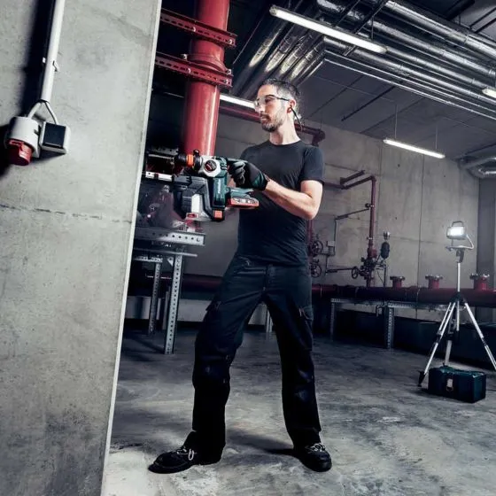 Metabo KHA 18 LTX BL 24 Quick SDS+ Plus Hammer Drill Body Only In Carry Case 4 Metabo KHA 18 LTX BL 24 Quick SDS+ Plus Hammer Drill Body Only In Carry Case - Image 4