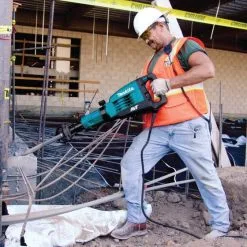 Makita HM1317CB 28.6mm Hex Demolition Hammer With AVT 110v 8 Makita HM1317CB 28.6mm Hex Demolition Hammer With AVT 110v -Agriculture Sales makhm1317cb 14